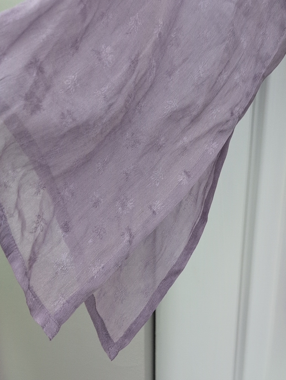 Helmut Lang Lavender Wrap Robe with Taupe Trim - Picture 3 of 4